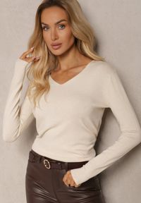 Renee - Jasnobeżowy Sweter z Bawełną i Trójkątnym Dekoltem Eulinevia. Okazja: na co dzień, na spotkanie biznesowe. Kolor: beżowy. Materiał: bawełna. Wzór: aplikacja. Styl: casual, biznesowy #3