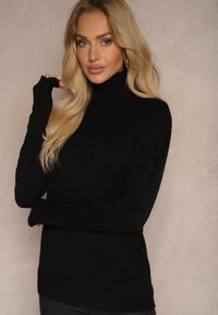 Renee - Czarny Golf Sweter o Dopasowanym Kroju z Kaszmirem Zairith. Okazja: do pracy, na spacer, na co dzień, na spotkanie biznesowe. Typ kołnierza: golf. Kolor: czarny. Materiał: kaszmir. Wzór: aplikacja. Styl: klasyczny, casual, elegancki, biznesowy #2