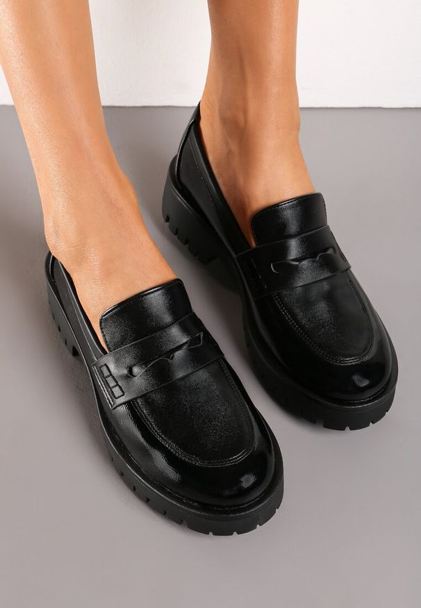 Renee - Czarne Mokasyny z Wkładką ze Skóry Naturalnej Verrena. Kolor: czarny. Materiał: skóra. Styl: elegancki