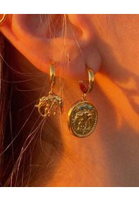 HERMINA ATHENS - Wiszące kolczyki z turkusami Akira. Materiał: pozłacane, srebrne. Kolor: złoty. Wzór: aplikacja. Kamień szlachetny: turkus #3