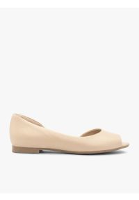 Ryłko - Beżowe baleriny damskie z odkrytymi palcami. Okazja: na spacer, na co dzień. Nosek buta: otwarty. Kolor: beżowy. Materiał: skóra. Styl: casual, street #1