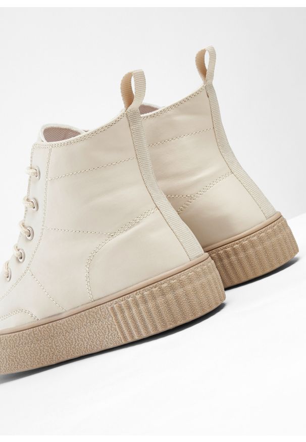 bonprix - Wysokie sneakersy na podeszwie platformie. Kolor: beżowy. Materiał: skóra. Obcas: na platformie