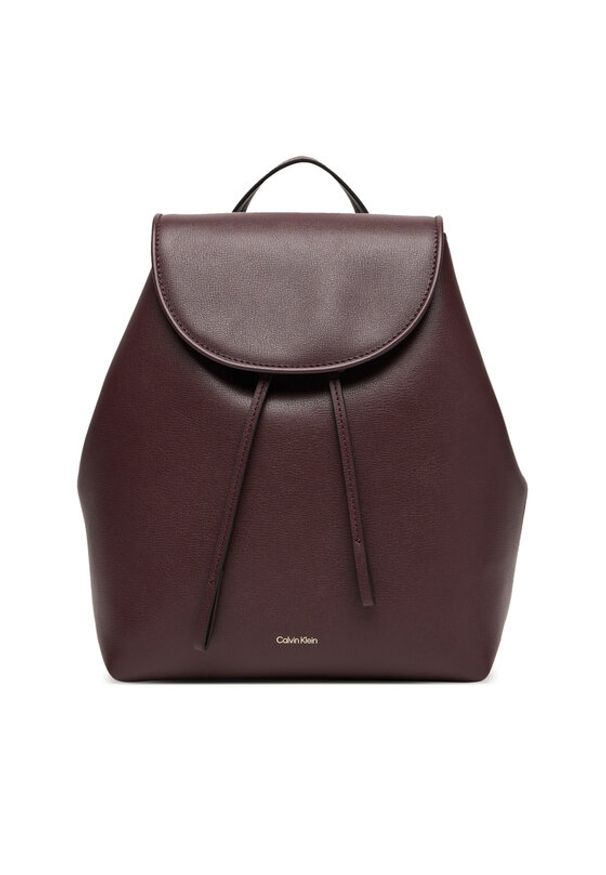 Calvin Klein Plecak Foil Logo Flap Backpack LV04F3297G Bordowy. Kolor: czerwony. Materiał: skóra