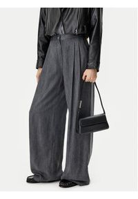 Calvin Klein Jeans Torebka Belted Small Shoulder Bag LV04K3110G Czarny. Kolor: czarny. Materiał: skórzane #3