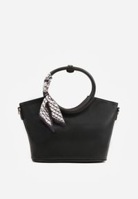 Renee - Czarna Torebka Shopper z Paskiem i Okrągłymi Rączkami Zdobionymi Chustą Kassone. Kolor: czarny. Wzór: aplikacja. Materiał: zdobione. Styl: casual. Rodzaj torebki: na ramię #1