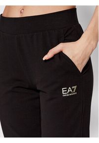 EA7 Emporio Armani Dres 8NTV52 TJCQZ 0200 Czarny Regular Fit. Kolor: czarny. Materiał: bawełna, dresówka #2