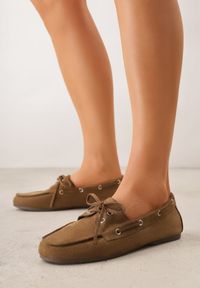 Born2be - Ciemnobeżowe Mokasyny VICES ze Skórzaną Wkładką Ozdobione Wiązaniem Pireronei. Nosek buta: okrągły. Zapięcie: sznurówki. Kolor: beżowy. Materiał: skóra. Wzór: aplikacja. Obcas: na obcasie. Styl: klasyczny. Wysokość obcasa: niski #4