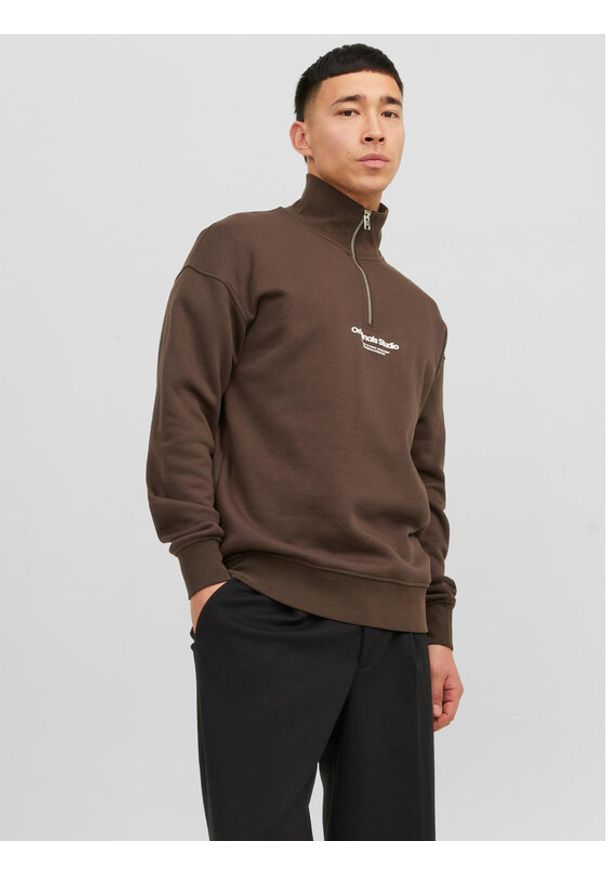 Jack & Jones - Jack&Jones Bluza Vesterbro 12241777 Brązowy Relaxed Fit. Kolor: brązowy. Materiał: syntetyk, bawełna