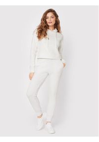 Guess Spodnie dresowe V2YB18 K7UW2 Biały Regular Fit. Kolor: biały. Materiał: wiskoza #2