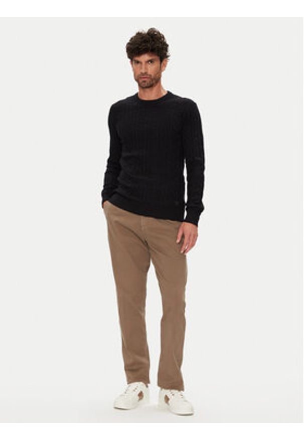 Guess Sweter M5YR07 Z3FC2 Czarny Regular Fit. Kolor: czarny. Materiał: wiskoza
