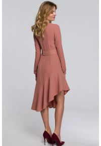 Sukienki.shop - Asymetryczna sukienka z falbaną w stylu flamenco. Typ sukienki: asymetryczne #4