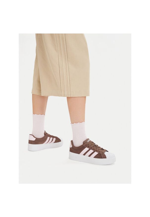 Adidas - Sneakersy adidas. Kolor: brązowy