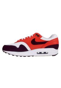 Buty do chodzenia męskie Nike Air Max 1. Zapięcie: sznurówki. Kolor: czerwony, pomarańczowy, wielokolorowy. Materiał: guma, skóra, syntetyk, materiał, tkanina. Szerokość cholewki: normalna. Model: Nike Air Max. Sport: turystyka piesza