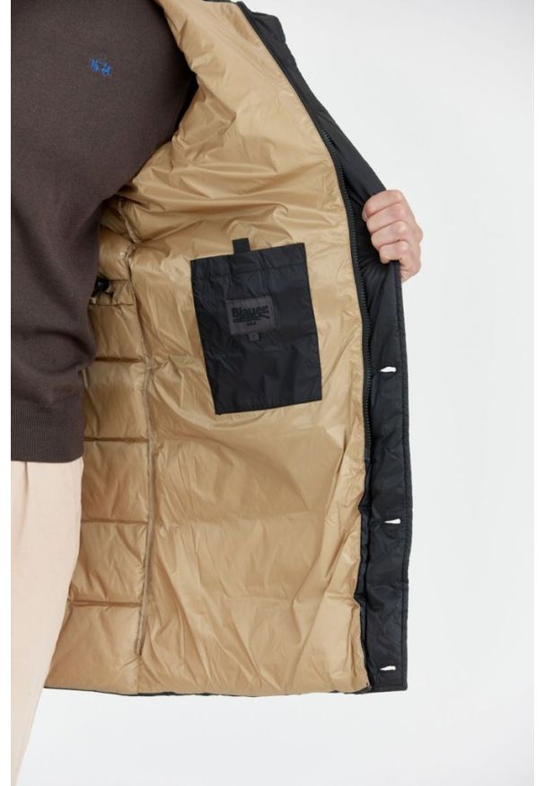 Blauer USA - BLAUER Czarna długa puchowa kurtka męska GUS z odpinanym kapturem, Rozmiar 3XL. Kolor: czarny. Materiał: puch. Długość: długie