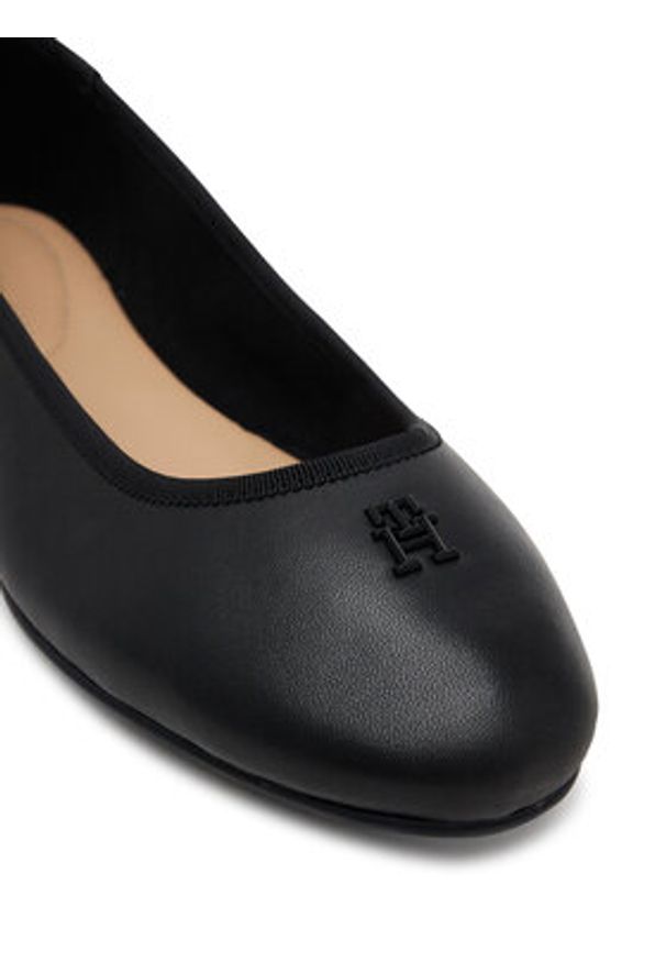 TOMMY HILFIGER - Tommy Hilfiger Baleriny Th Hardware Leather Ballerina FW0FW08654 Czarny. Kolor: czarny. Materiał: skóra