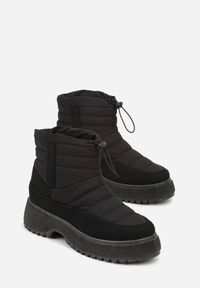 Renee - Czarne Pikowane Śniegowce ze Ściągaczem Monivella. Okazja: na co dzień. Kolor: czarny. Materiał: jeans. Sezon: zima. Styl: casual #7