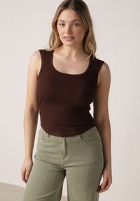 Born2be - Brązowy Dopasowany Top Bez Rękawów z Wiskozy z Kwadratowym Dekoltem Madu. Okazja: na spacer. Typ kołnierza: dekolt kwadratowy. Kolor: brązowy. Materiał: wiskoza. Długość rękawa: bez rękawów. Sezon: lato. Styl: elegancki, klasyczny #6