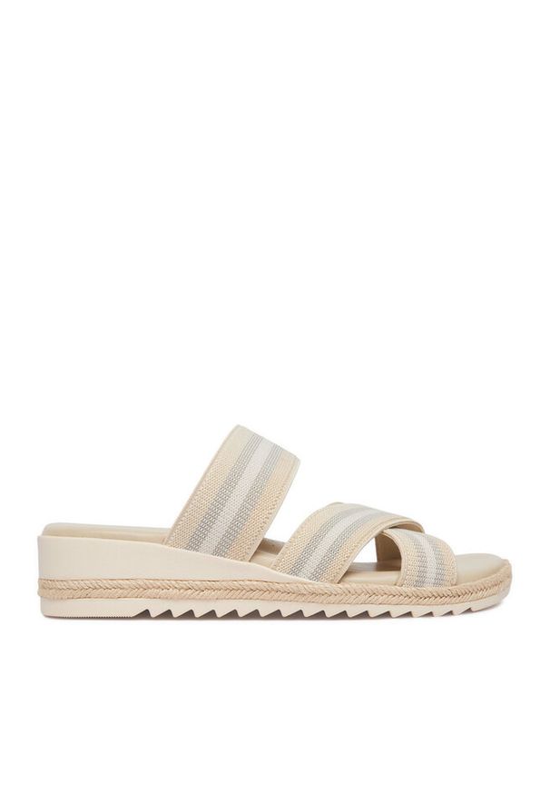 Klapki Go Soft. Kolor: beżowy