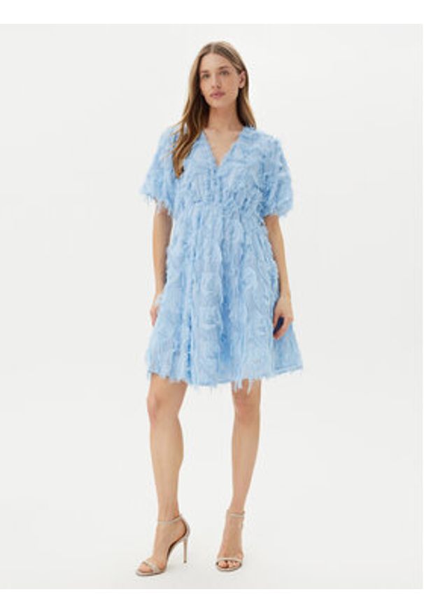 YAS Sukienka koktajlowa Pazylla 26037234 Błękitny Loose Fit. Kolor: niebieski. Materiał: syntetyk. Styl: wizytowy