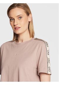 Guess T-Shirt V3RI08 I3Z14 Różowy Relaxed Fit. Kolor: różowy. Materiał: bawełna #3