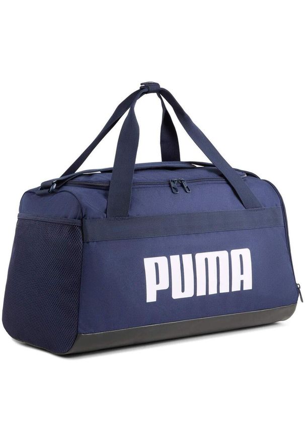 Torba Puma Challenger Small Sports Bag 35L. Kolor: czarny, biały, niebieski, wielokolorowy. Materiał: poliester, materiał. Sport: fitness