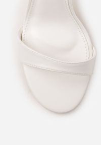 Renee - Białe Sandały na Szpilce z Wyciętą Cholewką Metiotai. Zapięcie: sprzączka. Kolor: biały. Wzór: kwiaty. Obcas: na szpilce. Styl: elegancki #7