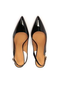 Kazar - Czółenka z czarnej lakierowanej skóry. Kolor: czarny. Materiał: skóra, lakier. Szerokość cholewki: normalna. Wzór: kolorowy. Sezon: lato. Styl: klasyczny #2