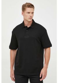 Armani Exchange polo bawełniane kolor czarny z nadrukiem. Typ kołnierza: polo. Kolor: czarny. Materiał: bawełna. Długość: krótkie. Wzór: nadruk #2