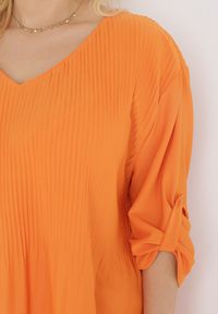 Born2be - Pomarańczowa Rozkloszowana Sukienka Mini z Plisowaniem Telesi. Kolekcja: plus size. Kolor: pomarańczowy. Długość rękawa: długi rękaw. Typ sukienki: dla puszystych. Długość: mini