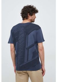 Pepe Jeans t-shirt bawełniany Raevon kolor granatowy z nadrukiem. Kolor: niebieski. Materiał: bawełna. Długość rękawa: krótki rękaw. Długość: krótkie. Wzór: nadruk #1