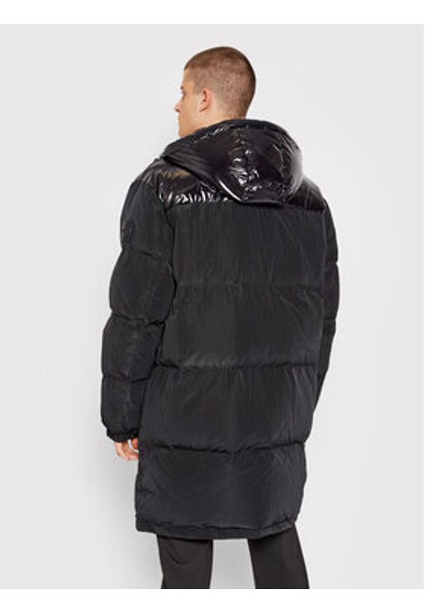 Calvin Klein Kurtka puchowa High Shine K10K107931 Czarny Regular Fit. Kolor: czarny. Materiał: syntetyk