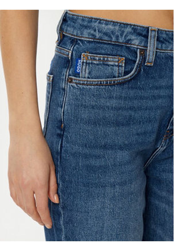 Hugo - HUGO Jeansy Noe_B 50520614 Niebieski Mom Fit. Kolor: niebieski