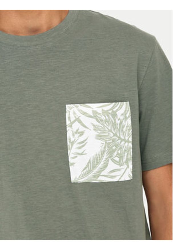 Only & Sons T-Shirt 22025286 Zielony Regular Fit. Kolor: zielony. Materiał: bawełna