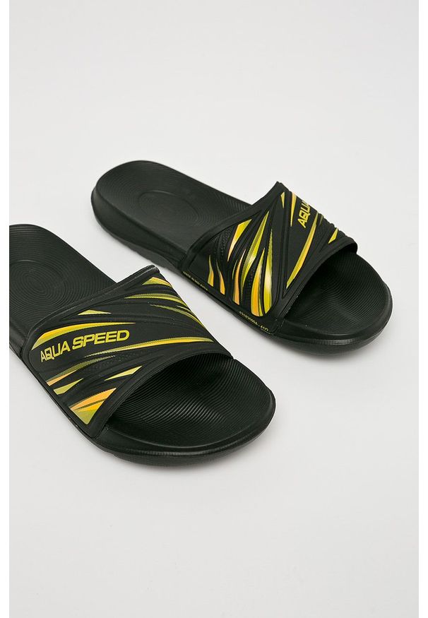 Aqua Speed - Klapki. Kolor: czarny. Obcas: na obcasie. Wysokość obcasa: niski