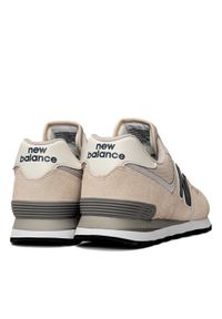 Sneakersy męskie beżowe New Balance ML574EQ2. Okazja: do pracy, na spacer, na co dzień. Kolor: beżowy. Model: New Balance 574. Sport: turystyka piesza #6