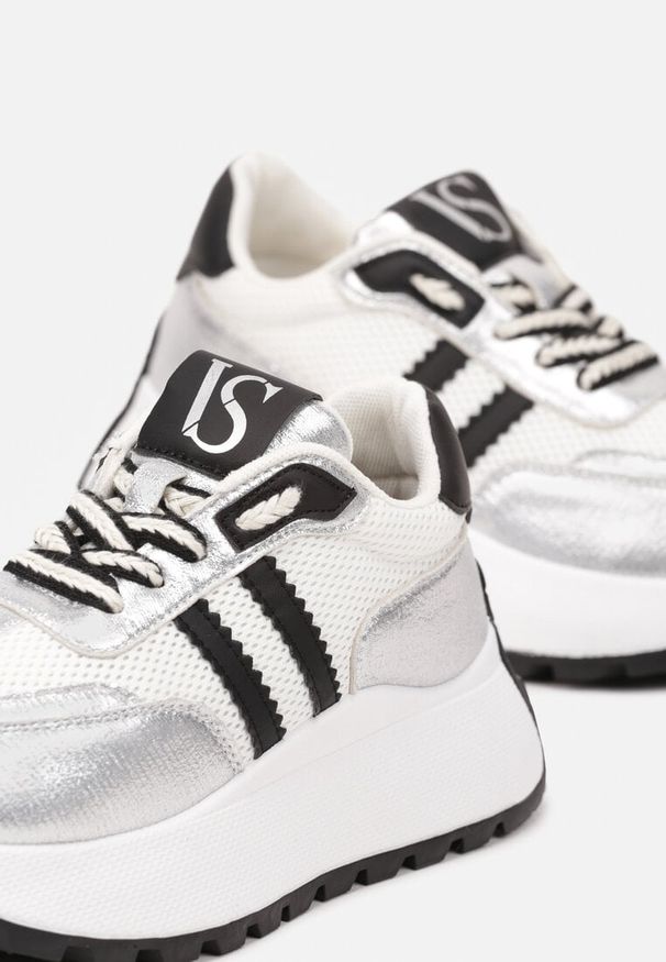 Born2be - Biało-Srebrne Sznurowane Sneakersy Vices na Grubej Podeszwie z Metaliczną Wstawką Nelenia. Okazja: na co dzień, do pracy. Kolor: biały. Materiał: jeans