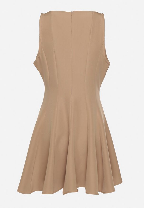 Born2be - Brązowa Rozkloszowana Sukienka Ozdobiona Przeszyciami Evinini. Kolor: brązowy. Wzór: aplikacja. Styl: klasyczny, elegancki