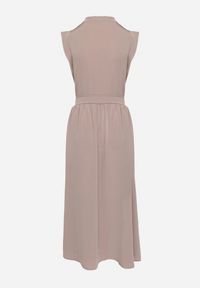 Born2be - Brązowa Sukienka Koszulowa o Rozkloszowanym Kroju z Wiązaniem w Pasie Mavirielle. Okazja: na co dzień. Typ kołnierza: dekolt w serek. Kolor: brązowy. Materiał: skóra. Długość rękawa: długi rękaw. Typ sukienki: koszulowe. Styl: casual, elegancki #6