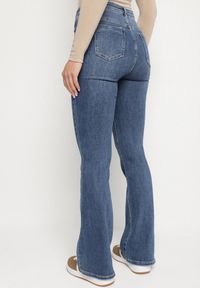 Born2be - Niebieskie Elastyczne Jeansy o Kroju Dzwonów Zenaia. Okazja: na co dzień. Kolor: niebieski. Styl: casual, elegancki #4
