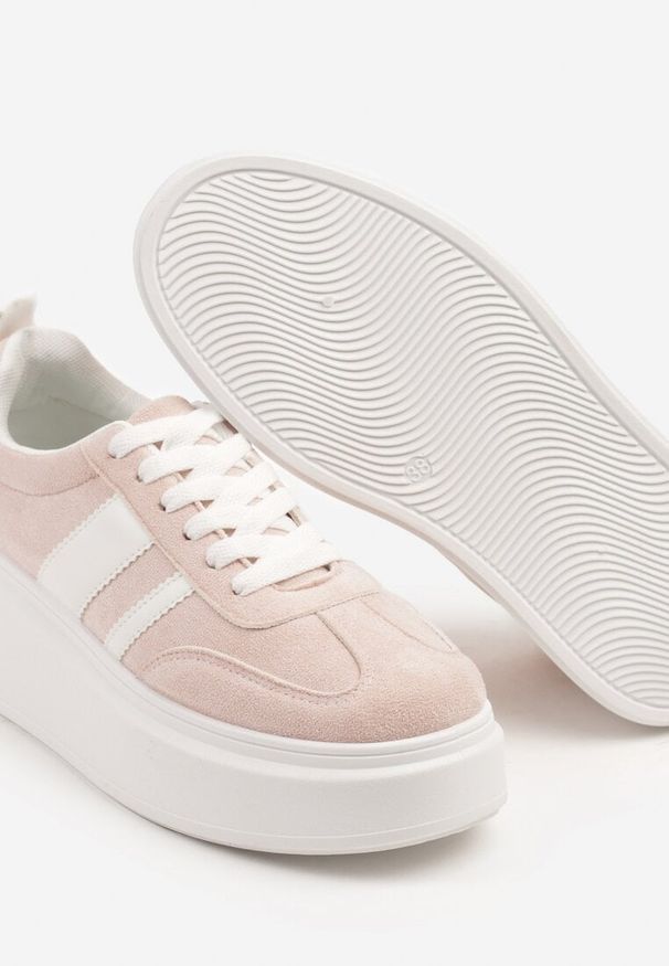 Born2be - Różowe Sneakersy Kultowe Tenisówki na Platformie z Koturnem Elisara. Nosek buta: okrągły. Zapięcie: sznurówki. Kolor: różowy. Materiał: materiał. Obcas: na koturnie. Wysokość obcasa: niski