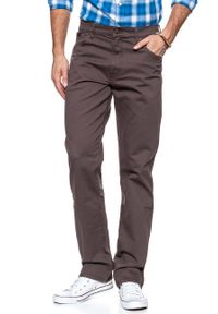 Wrangler - WRANGLER SPODNIE MĘSKIE TEXAS BRACKEN BROWN W121TA224