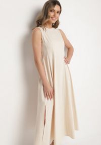 Born2be - Jasnobeżowa Rozkloszowana Sukienka Bez Rękawów z Wiskozą Noravetta. Okazja: na wesele, na co dzień, na ślub cywilny. Kolor: beżowy. Materiał: wiskoza. Długość rękawa: bez rękawów. Typ sukienki: proste. Styl: klasyczny, casual, elegancki #4