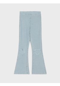 Sinsay - Spodnie flare z efektem sprania - niebieski. Kolor: niebieski #1