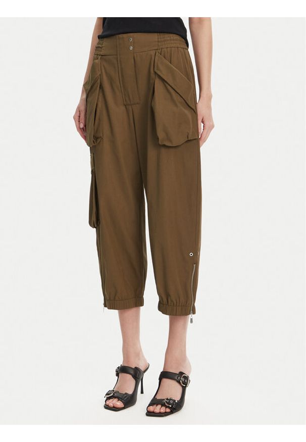 Pinko - PINKO Spodnie materiałowe 104704 A2ER Khaki Regular Fit. Kolor: brązowy. Materiał: bawełna