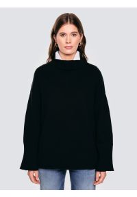 Big-Star - Sweter damski ze stójką oversize czarny Siena 906. Typ kołnierza: kołnierzyk stójkowy. Kolor: czarny. Materiał: materiał, skóra, bawełna. Wzór: gładki. Styl: klasyczny