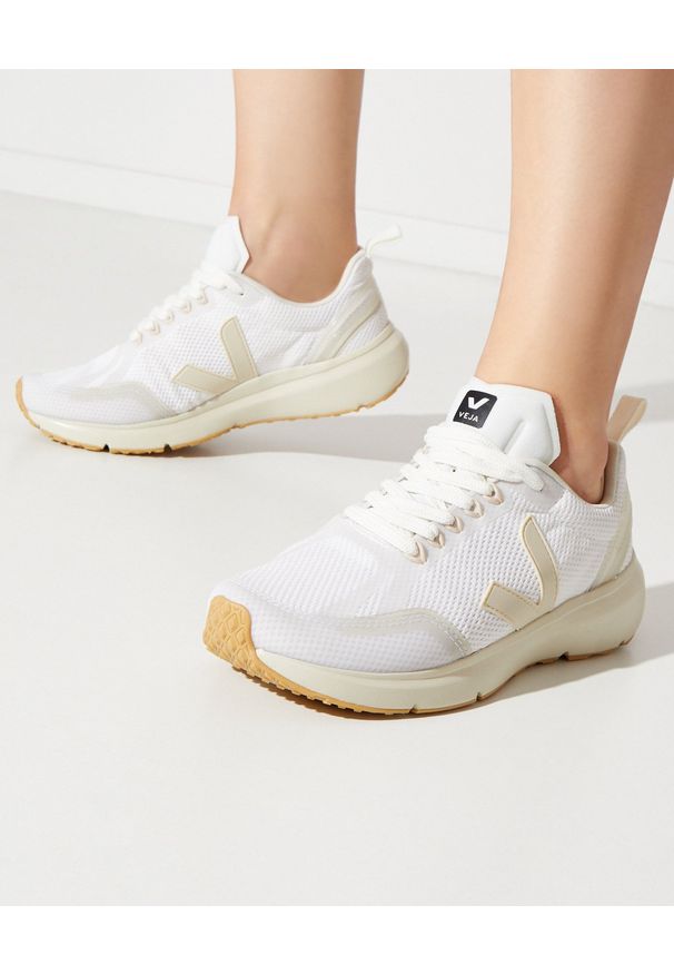 Veja - VEJA - Białe sneakersy Condor 2. Kolor: biały. Materiał: guma, poliester. Szerokość cholewki: normalna. Wzór: aplikacja