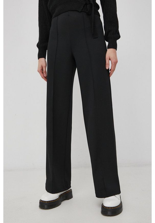 Vero Moda spodnie damskie kolor czarny szerokie high waist. Stan: podwyższony. Kolor: czarny. Materiał: tkanina