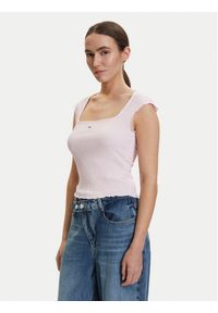 Tommy Jeans Top DW0DW22220 Różowy jasny Slim Fit. Kolor: różowy. Materiał: syntetyk #1