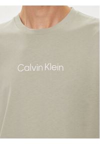 Calvin Klein T-Shirt Hero K10K111346 Beżowy Regular Fit. Kolor: beżowy. Materiał: bawełna