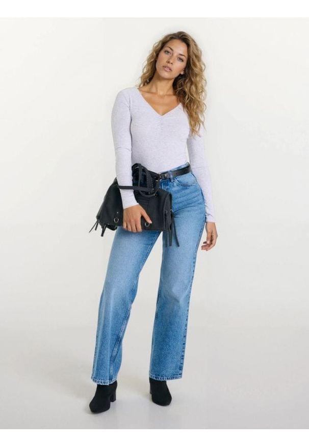 Sinsay - Wiskozowe body z dekoltem V - szary. Kolor: szary. Materiał: wiskoza